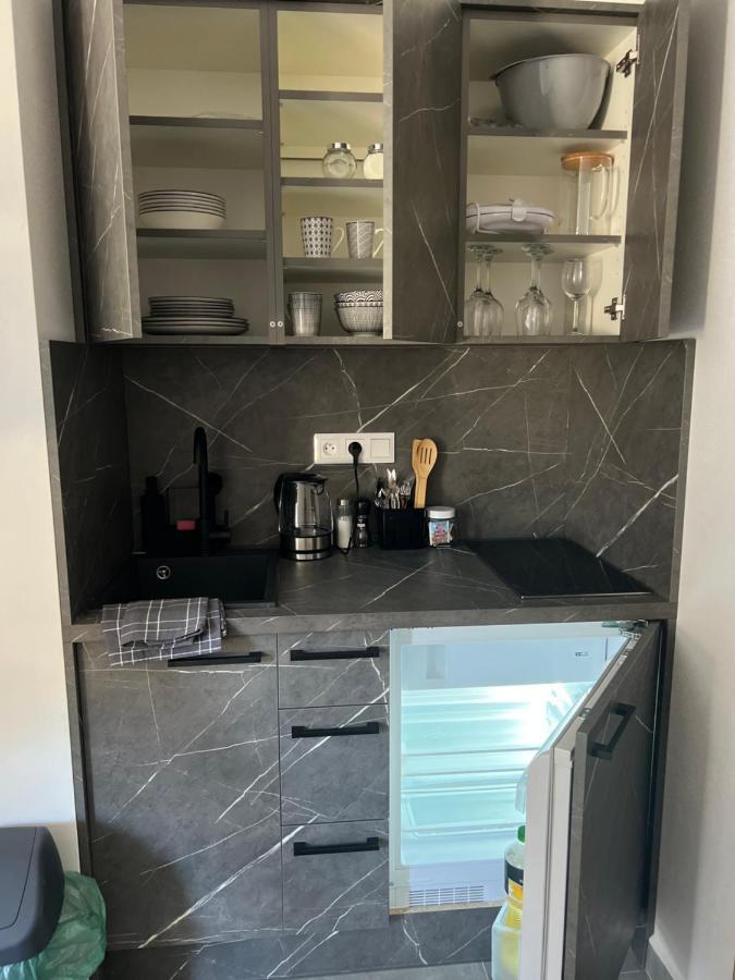 Hobiti Apartman - Bilbo Černá v Pošumaví エクステリア 写真